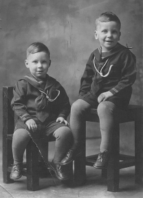 Don and brother Al - 1932
