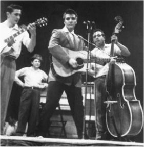 Elvis with Scotty and Bill in Dallas 1955