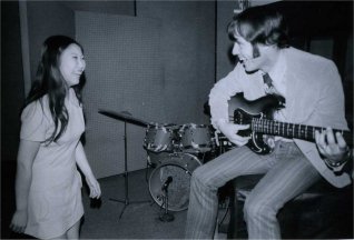 Sue-On and Barry Forman in studio