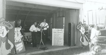 Barry joins the audience for the Frankie Rogers / Dick Damron show