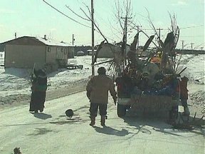 Lead Float takes an intermission stop partway into the parade