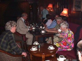 [10] Banquet Guests Retire to the Lounge for Coffee and Late Night Chats