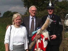 [11] Kathy & Don Mitchell with Lancaster Kite and Local Police Sergeant