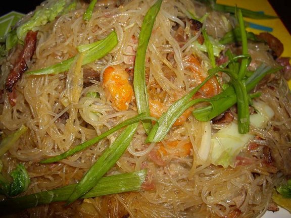 Mung bean noodles, dried shrimp, Chinese sausage, char siu, Chinese cabbage