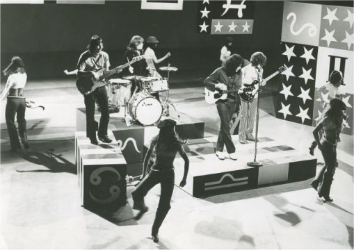 US TV May 1970 - Bob Sabellico on guitar